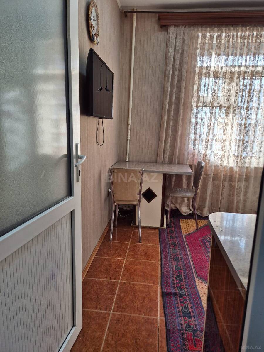 3 otaqlı Köhnə tikili, 28 May m., Bakı