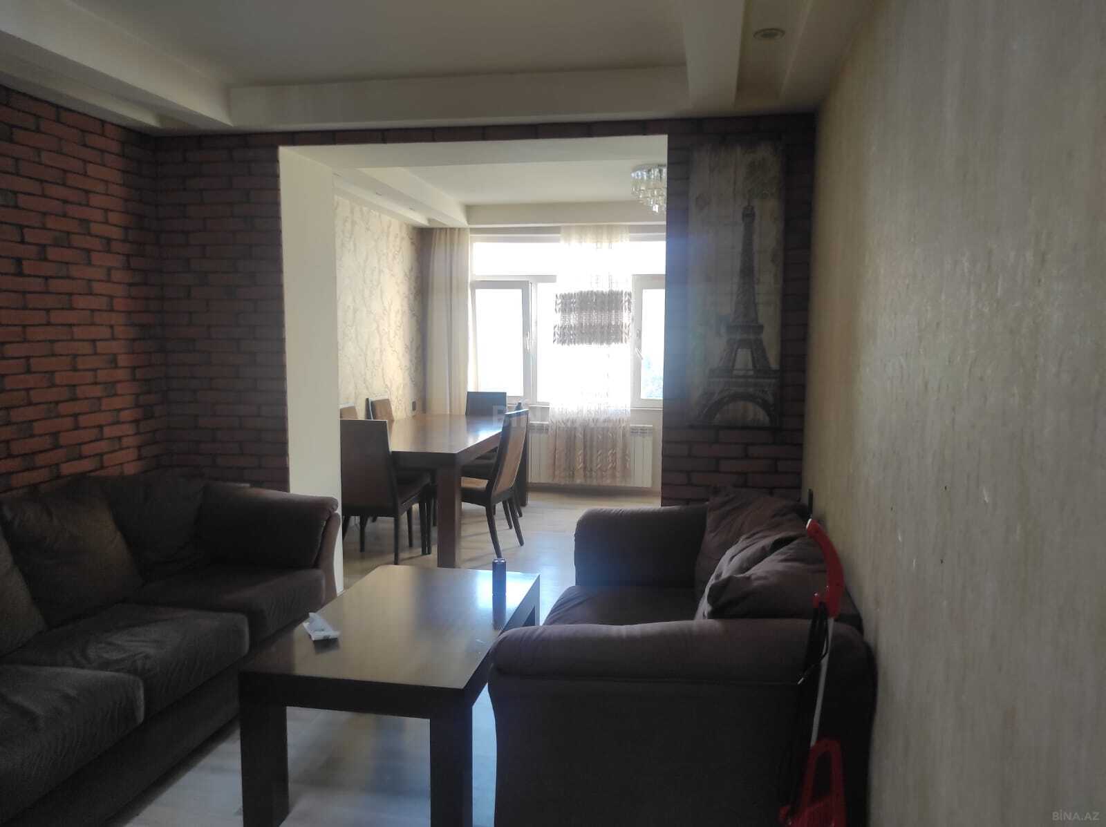 2 otaqlı Köhnə tikili, Elmlər Akademiyası m., Bakı