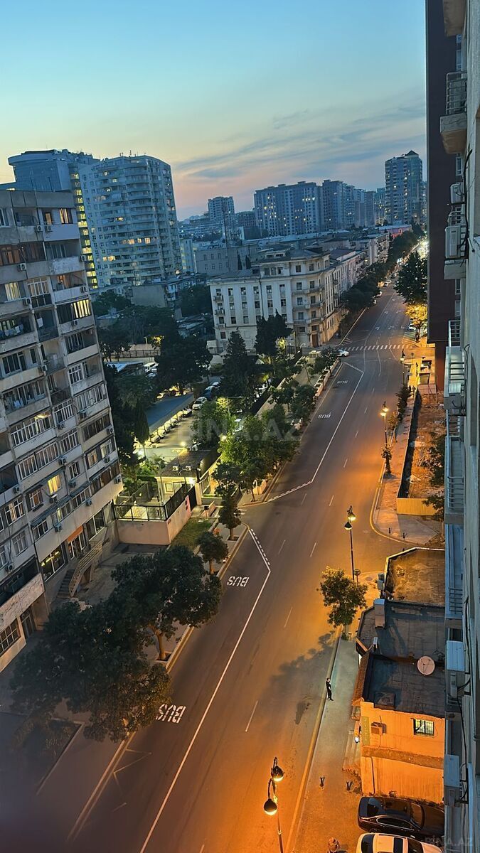 3 otaqlı Yeni tikili, 28 May m., Bakı