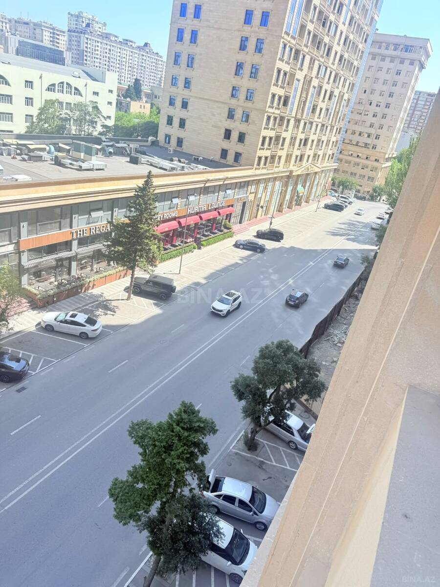 2 otaqlı Yeni tikili, 5-ci mikrorayon q., Bakı