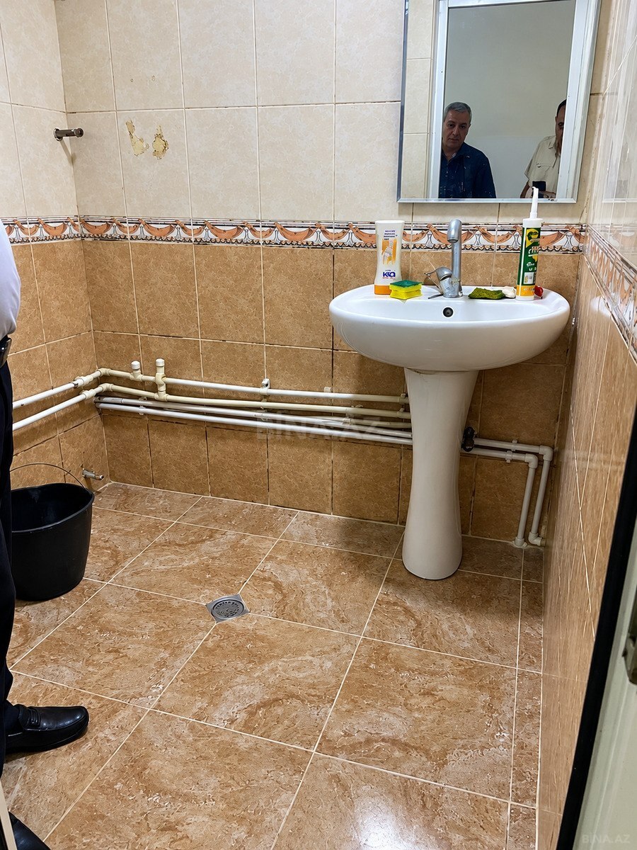2 otaqlı Köhnə tikili, Həzi Aslanov m., Bakı
