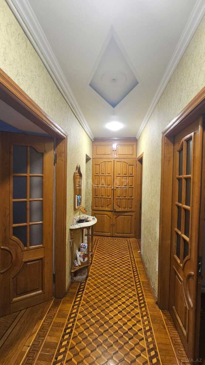 3 otaqlı Köhnə tikili, Elmlər Akademiyası m., Bakı