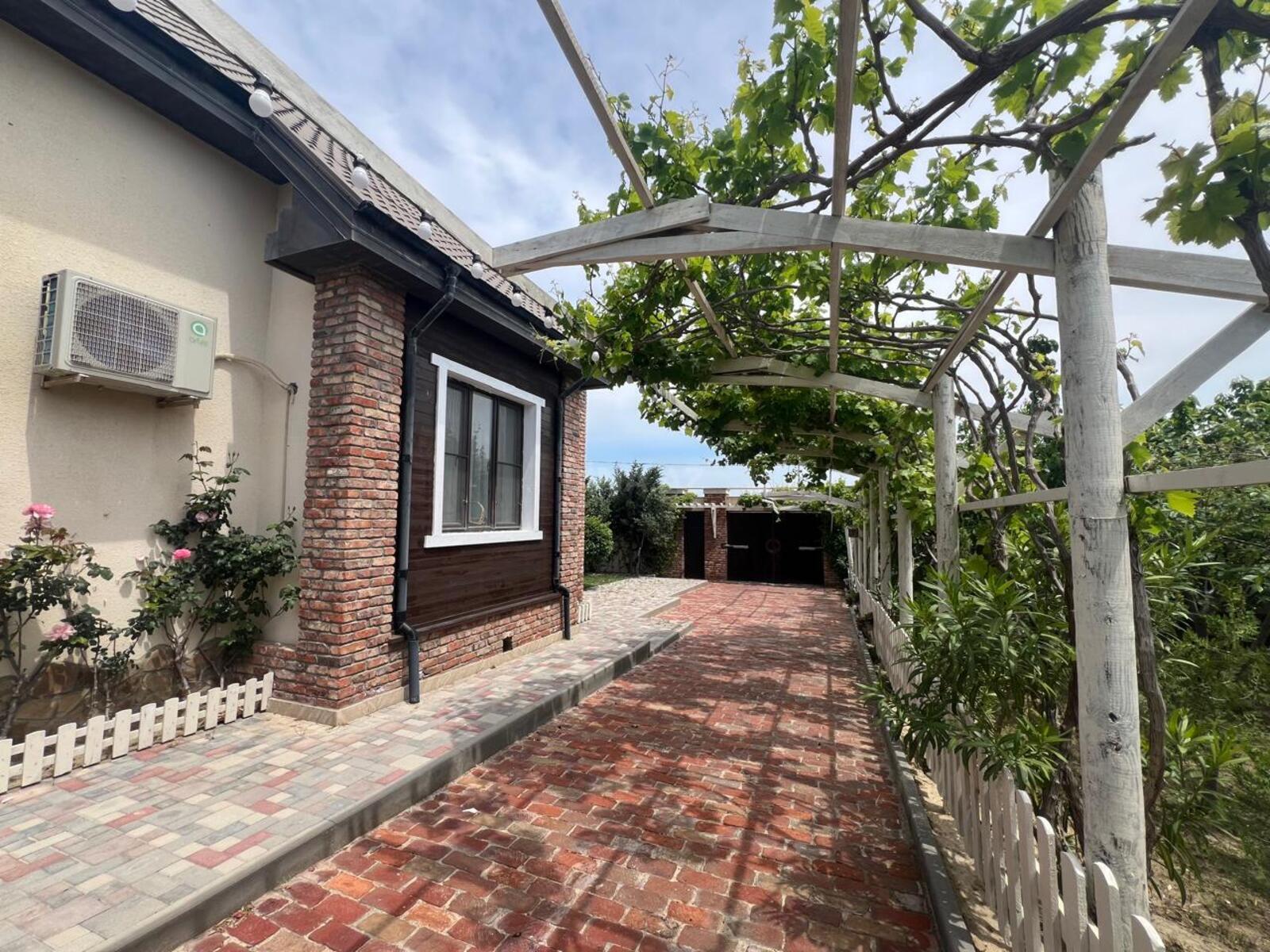 5 otaqlı Həyət evi/Bağ evi, Masazır q., Bakı