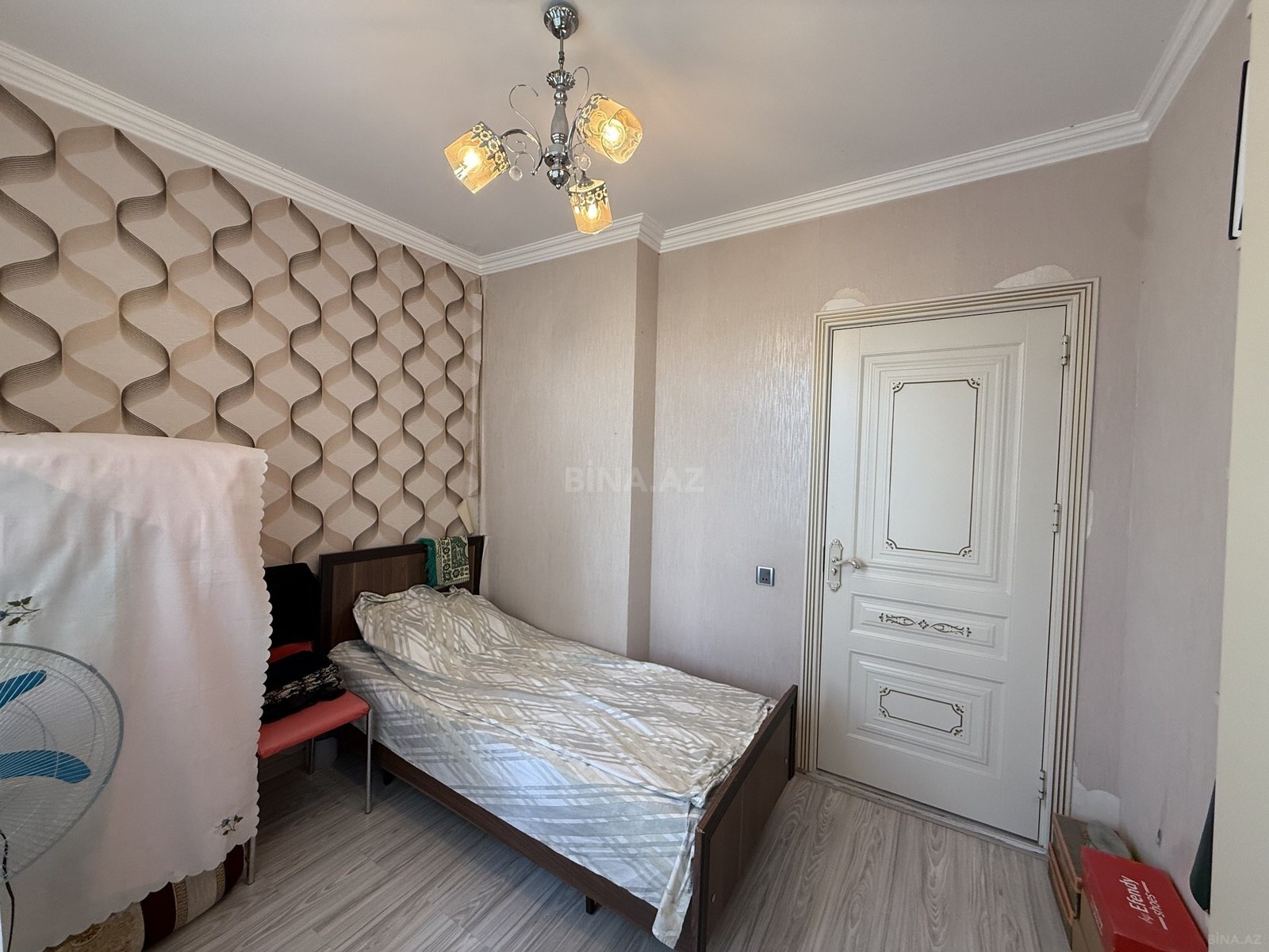 3 otaqlı Köhnə tikili, Yeni Günəşli q., Bakı