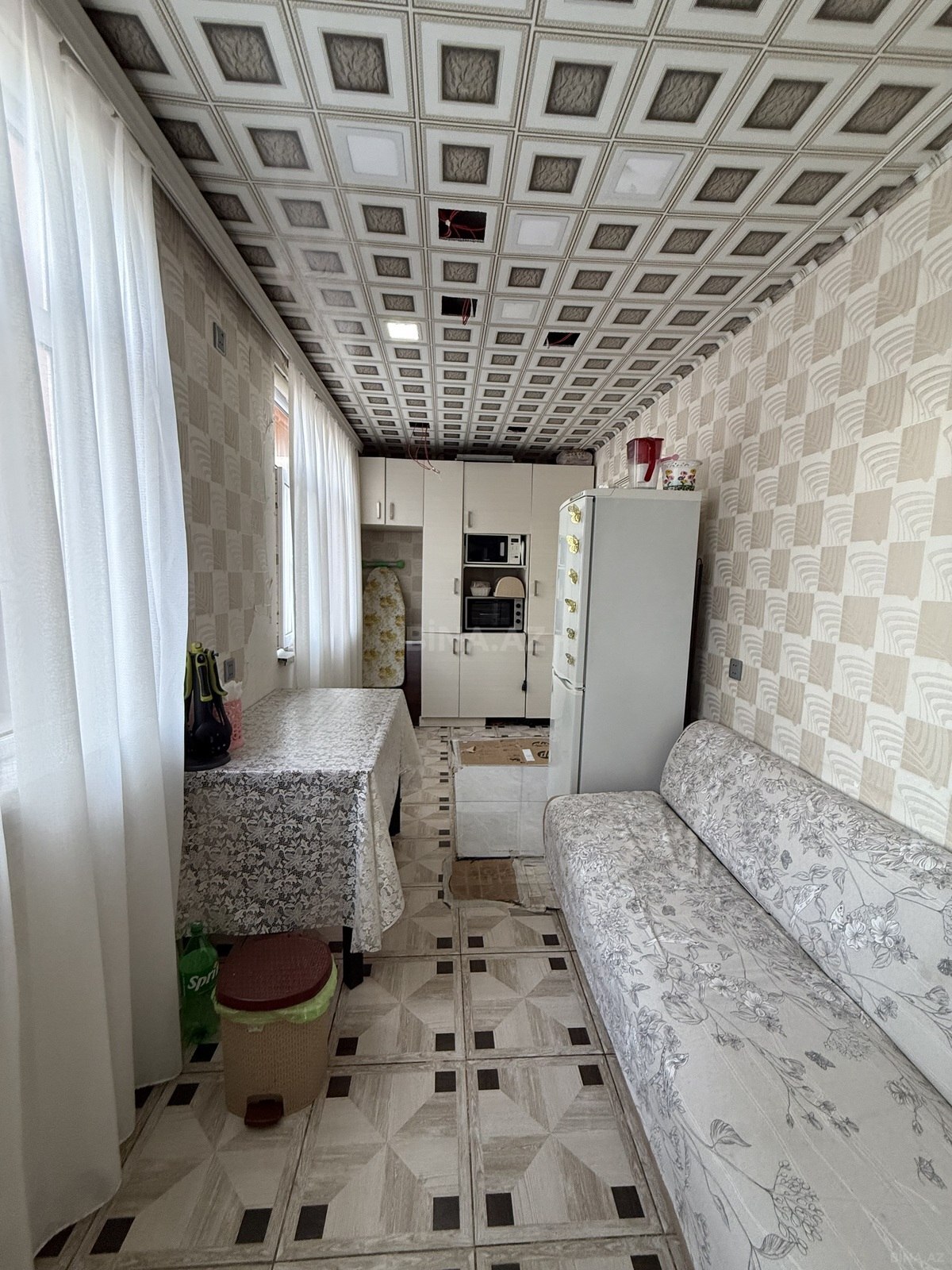 3 otaqlı Köhnə tikili, Yeni Günəşli q., Bakı