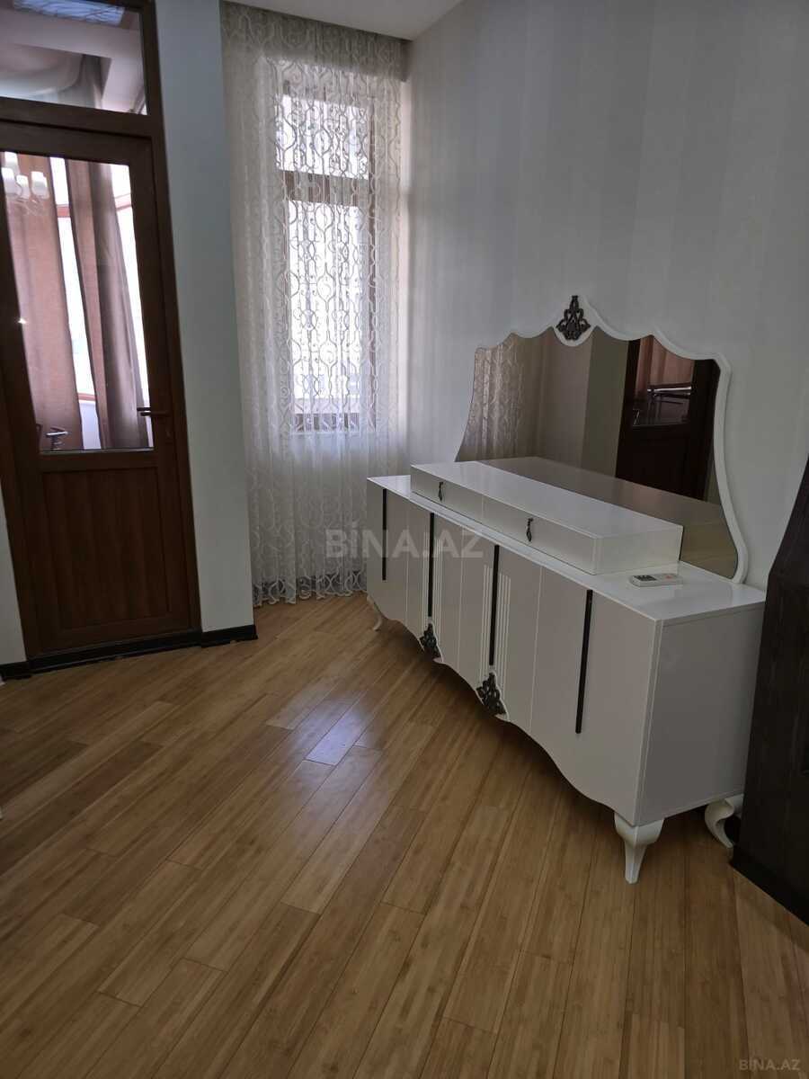 3 otaqlı Yeni tikili, 28 May m., Bakı