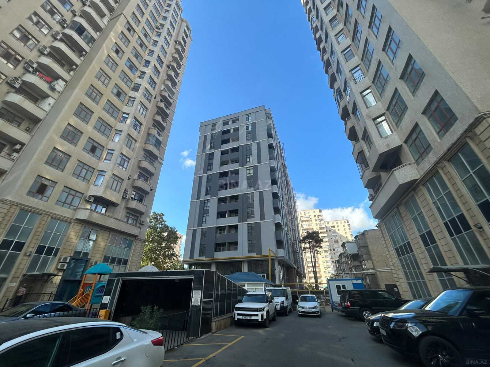 3 otaqlı Yeni tikili, İnşaatçılar m., Bakı