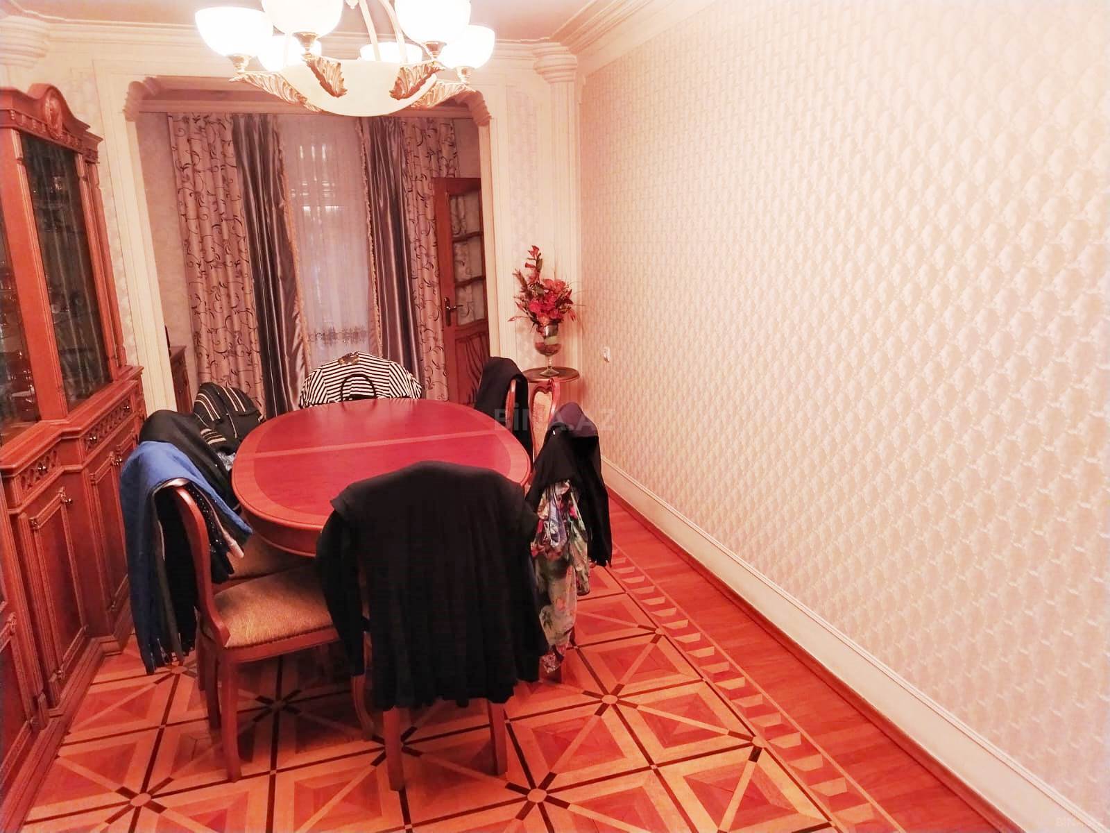 5 otaqlı Köhnə tikili, Azadlıq Prospekti m., Bakı
