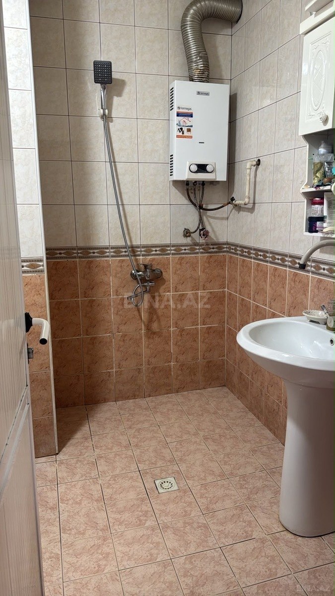 2 otaqlı Köhnə tikili, Həzi Aslanov m., Bakı
