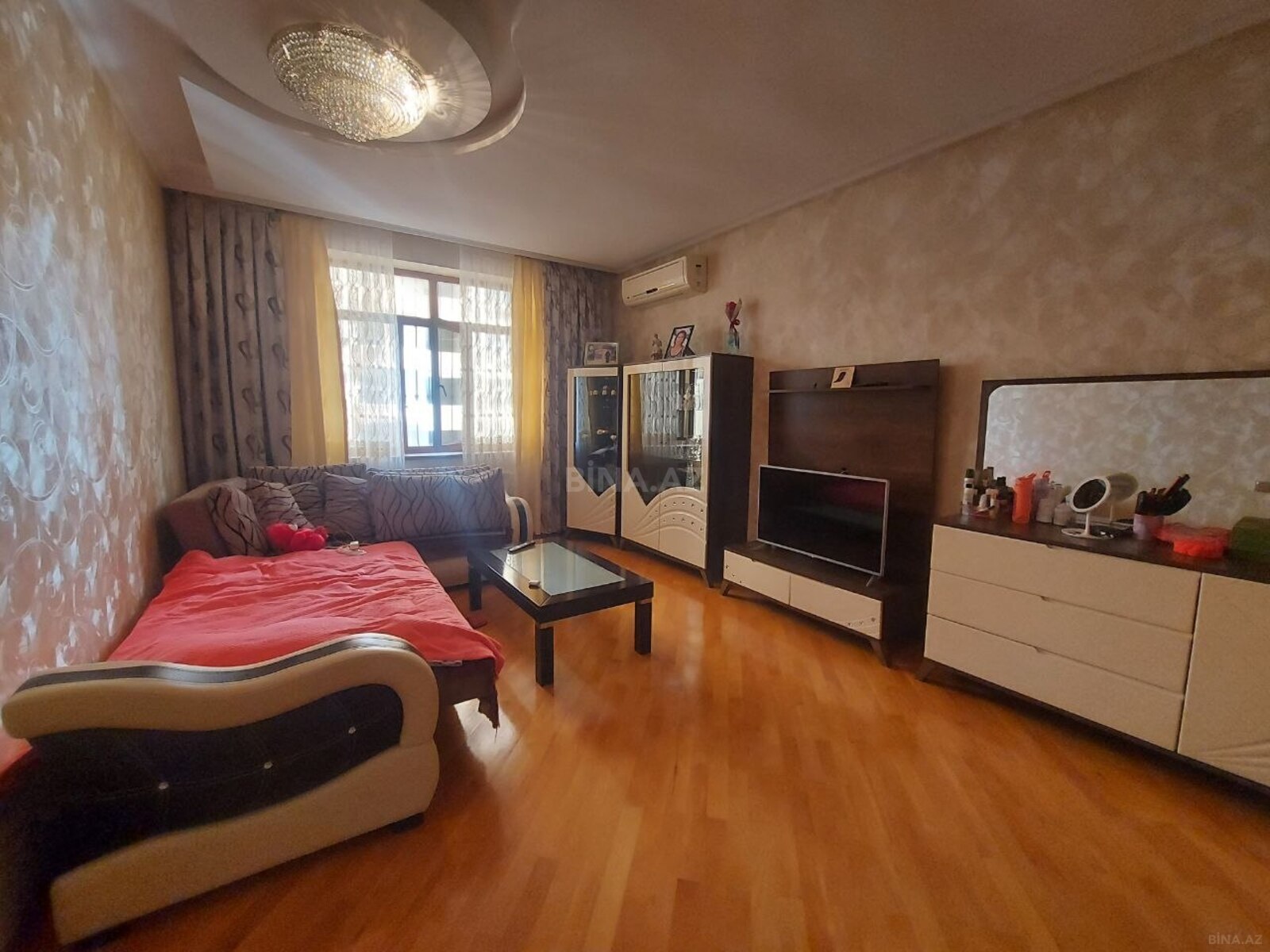 3 otaqlı Yeni tikili, İnşaatçılar m., Bakı
