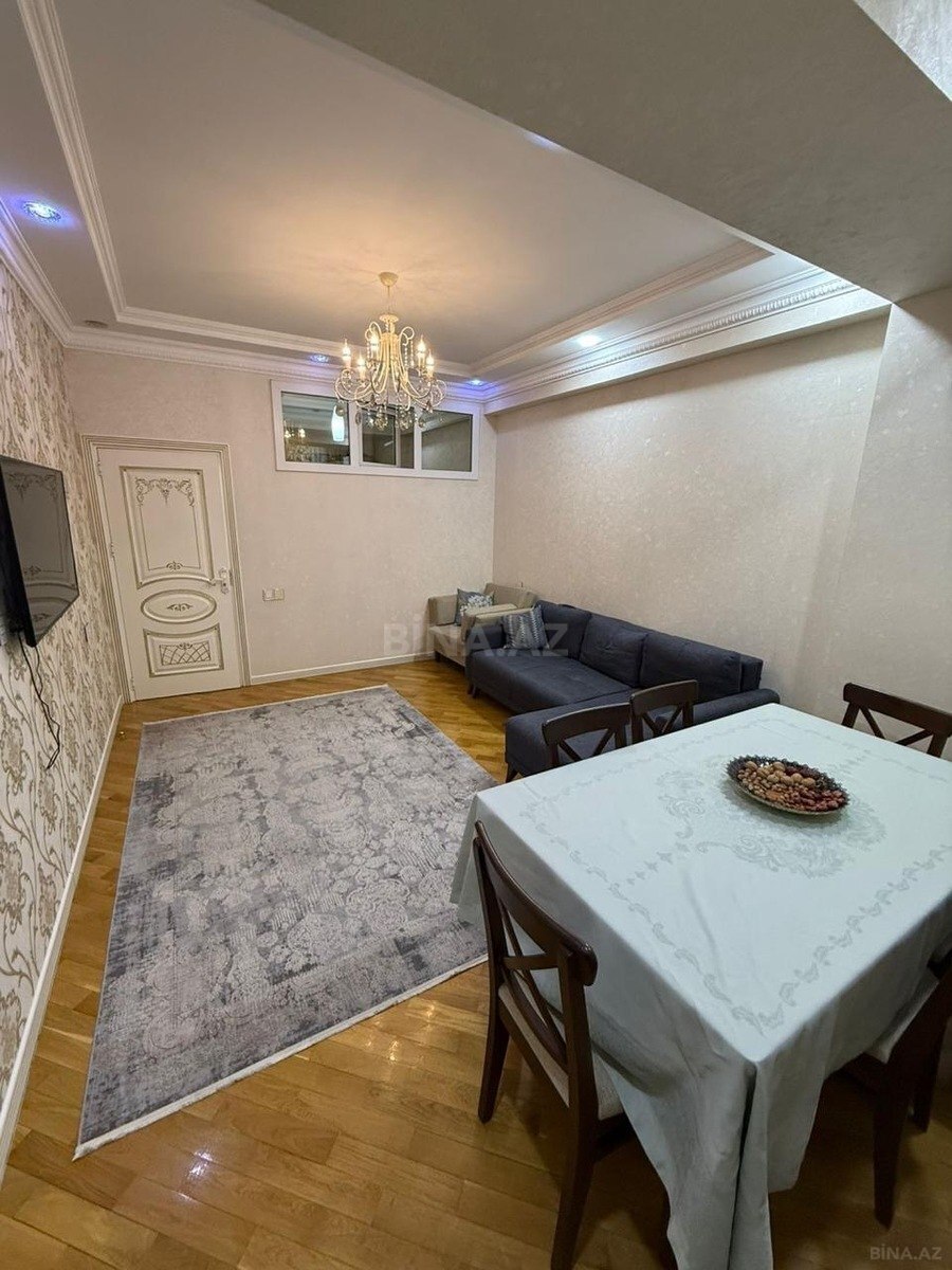 2 otaqlı Yeni tikili, 8-ci mikrorayon q., Bakı