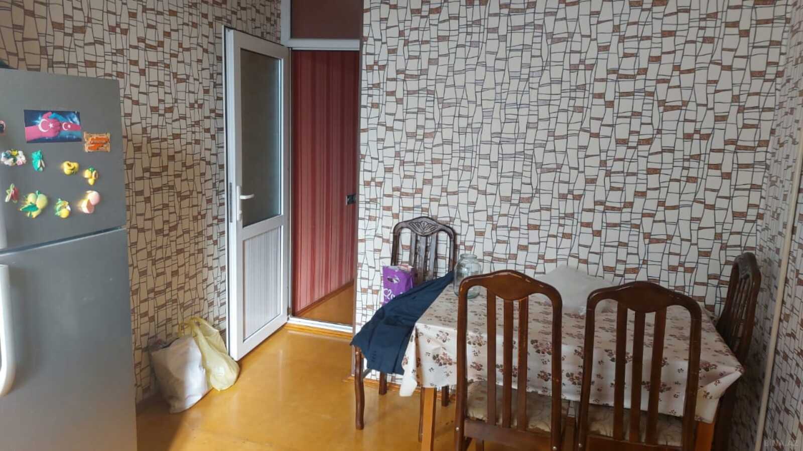 2 otaqlı Köhnə tikili, Əhmədli m., Bakı