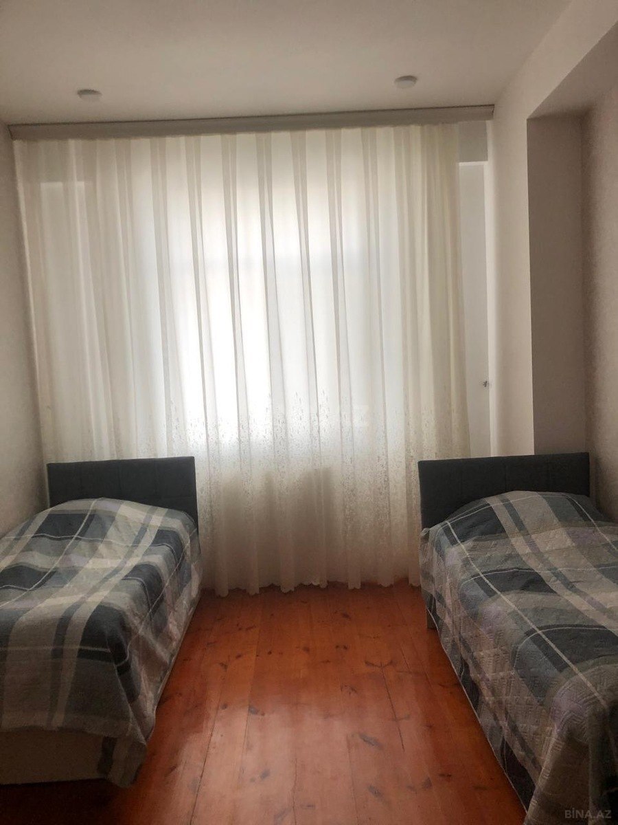3 otaqlı Yeni tikili, Neftçilər m., Bakı