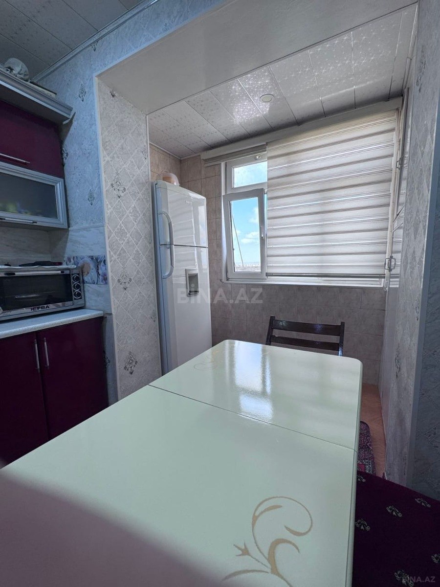3 otaqlı Köhnə tikili, Suraxanı r., Bakı