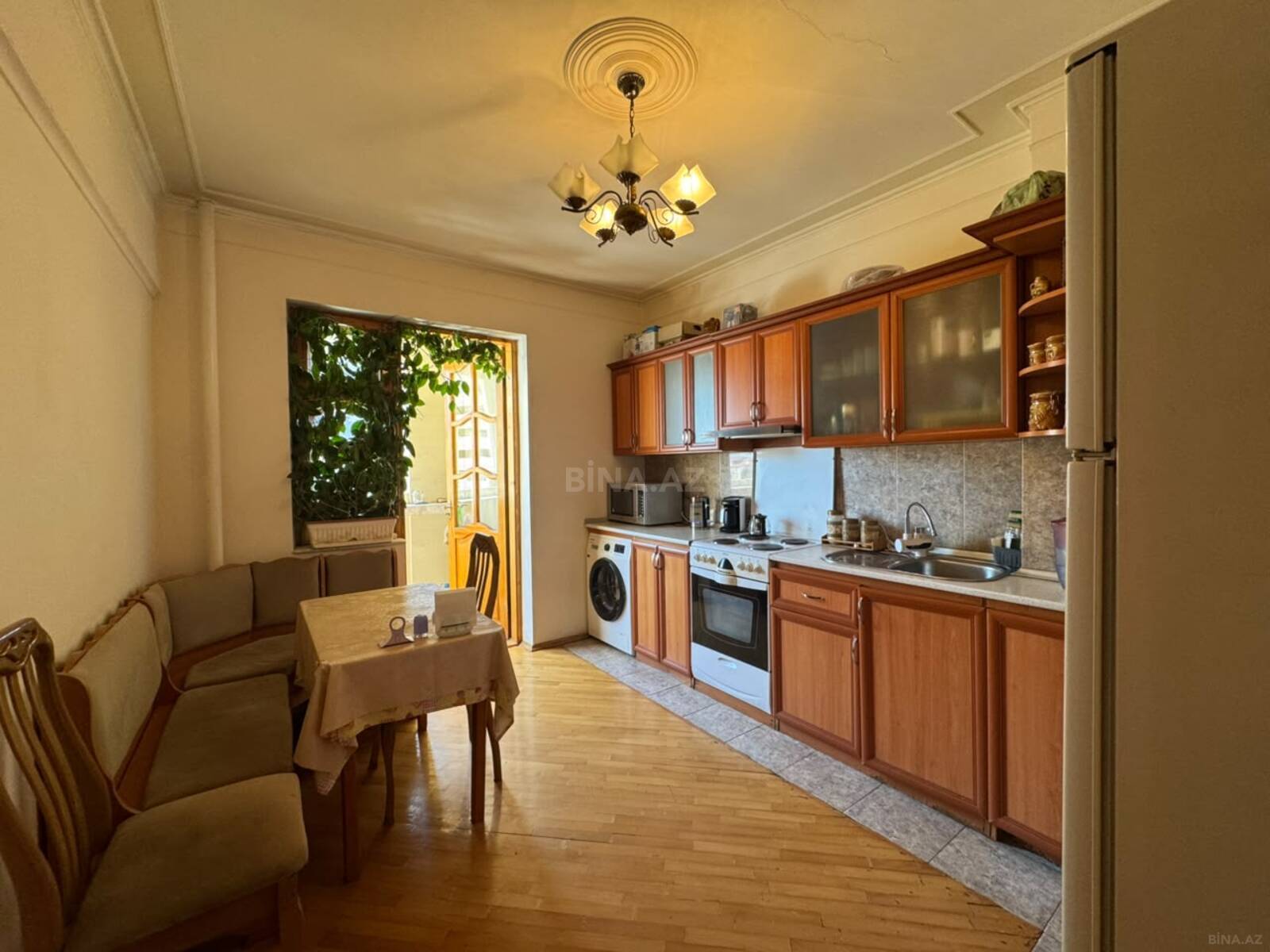 3 otaqlı Yeni tikili, Şah İsmayıl Xətai m., Bakı