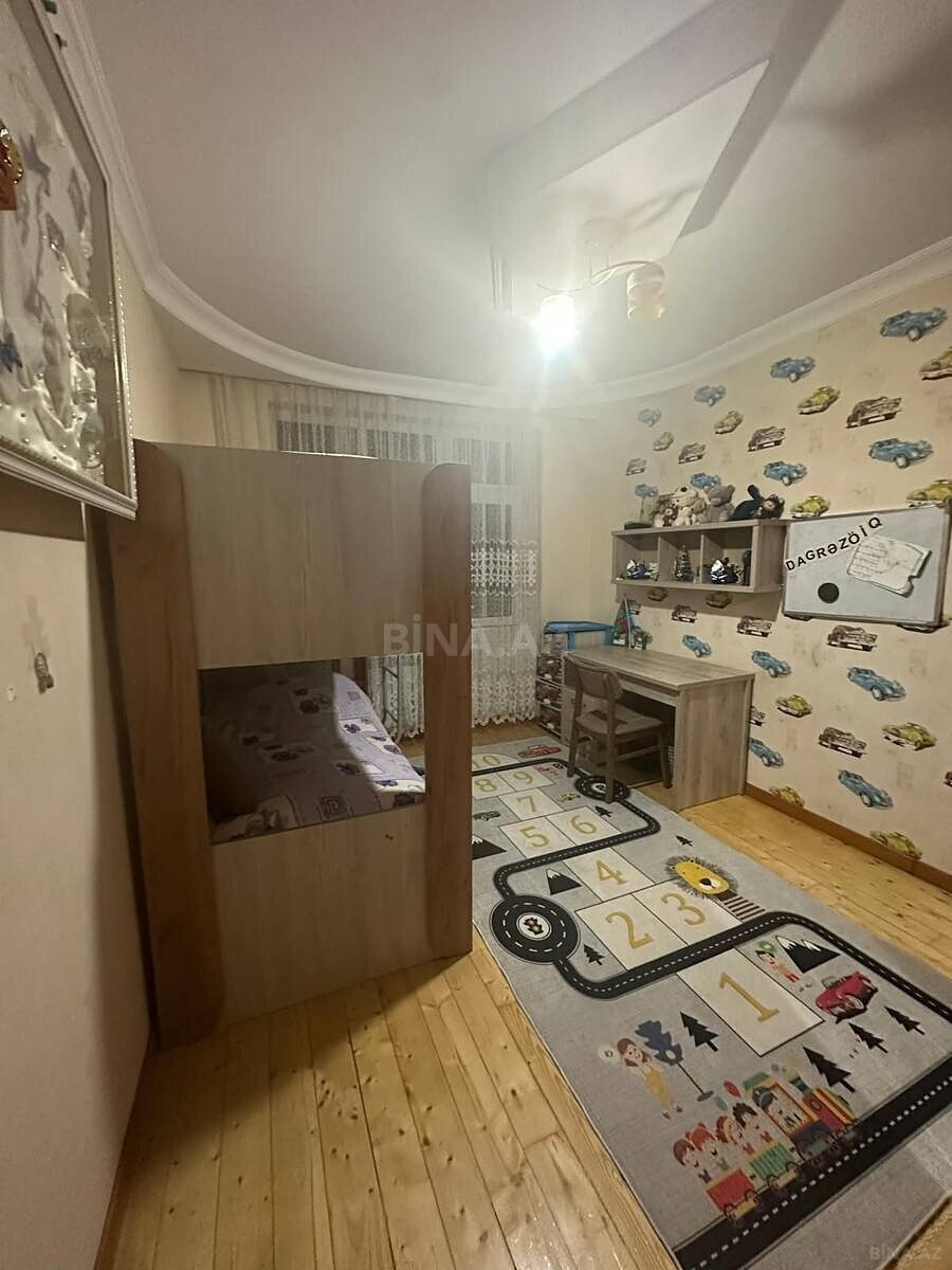 4 otaqlı Köhnə tikili, Həzi Aslanov q., Bakı
