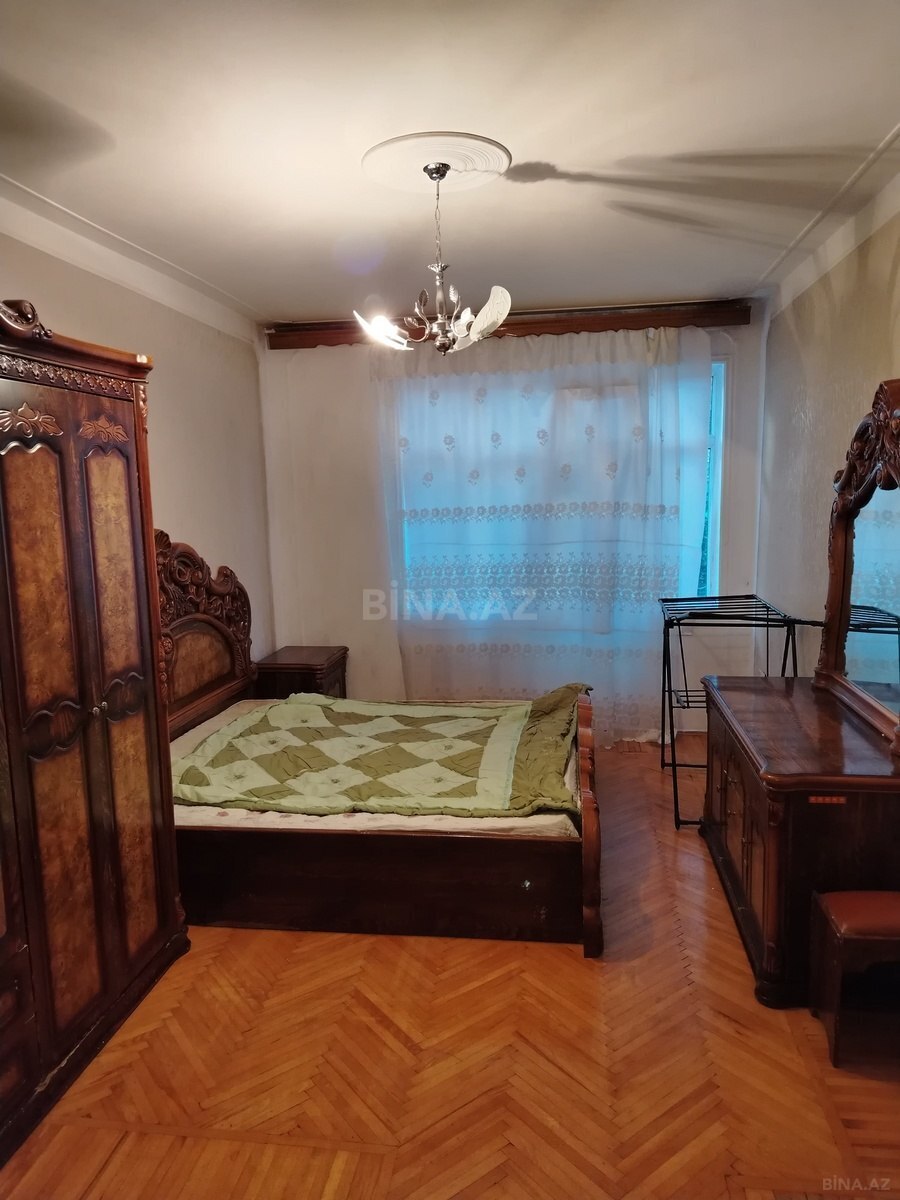 2 otaqlı Köhnə tikili, Memar Əcəmi m., Bakı