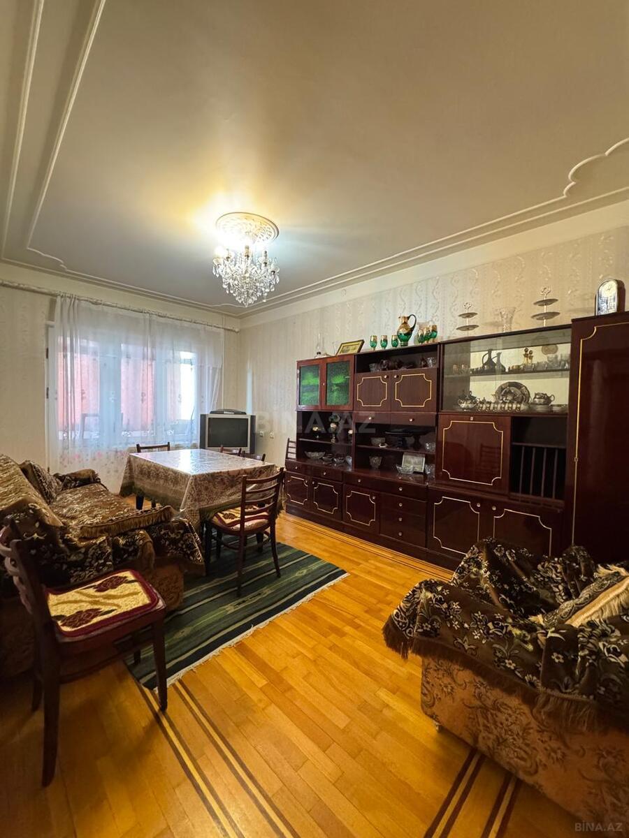 3 otaqlı Köhnə tikili, Nəsimi m., Bakı
