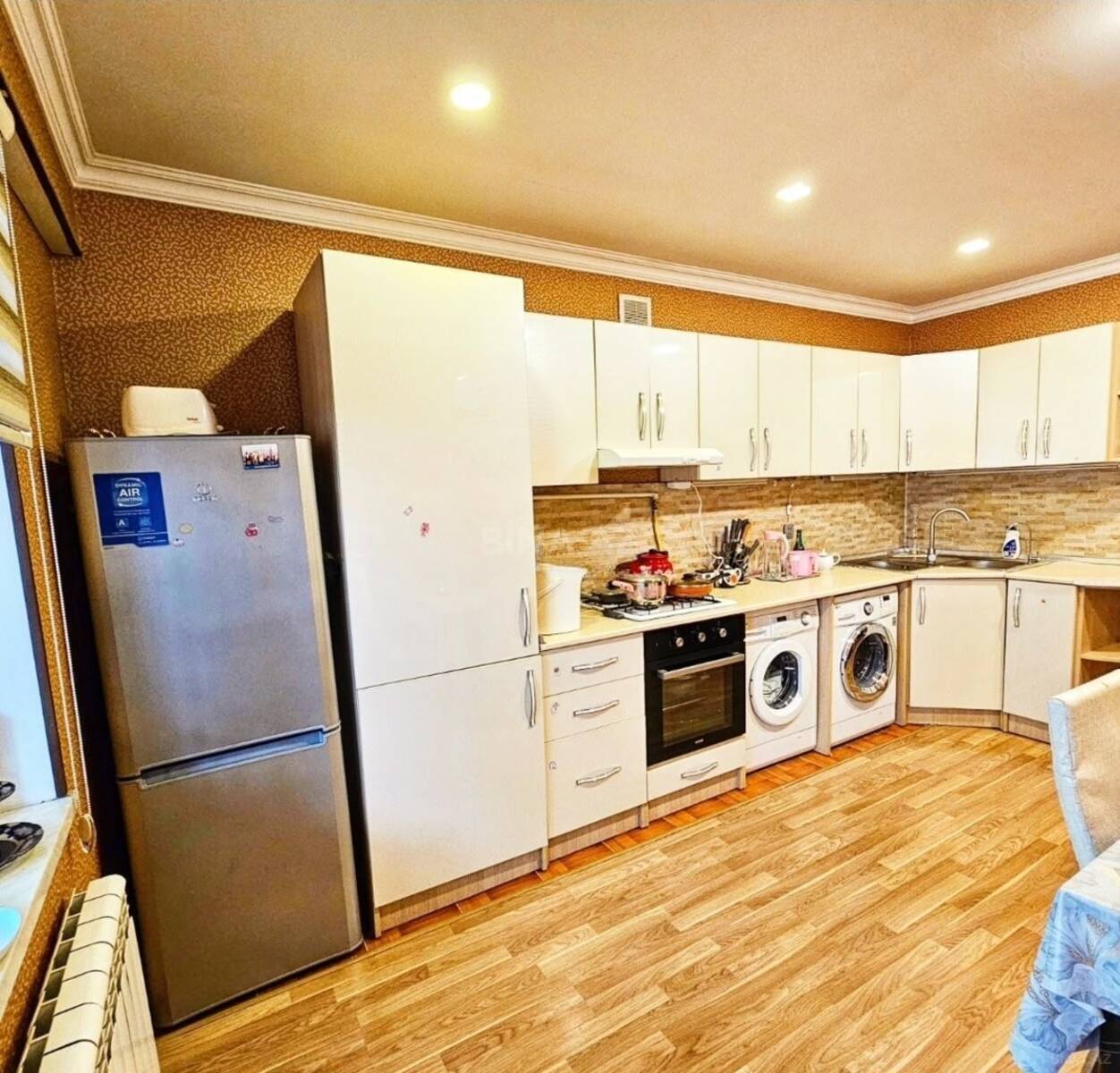 3 otaqlı Yeni tikili, İnşaatçılar m., Bakı