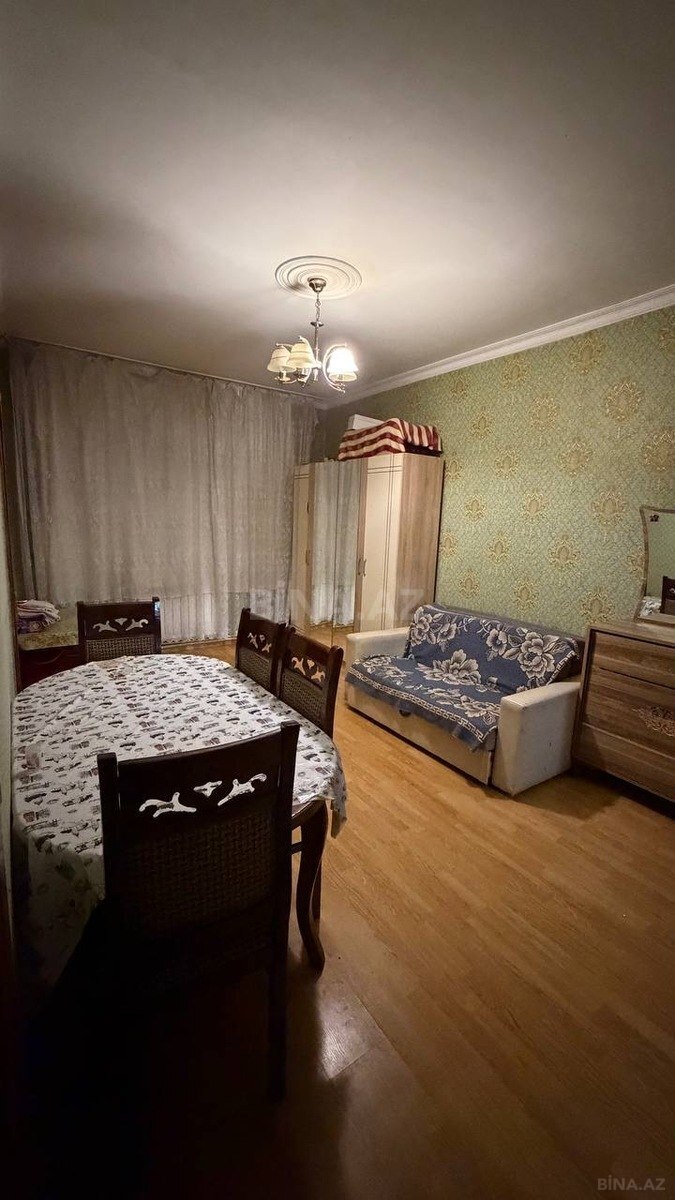 2 otaqlı Köhnə tikili, Memar Əcəmi m., Bakı