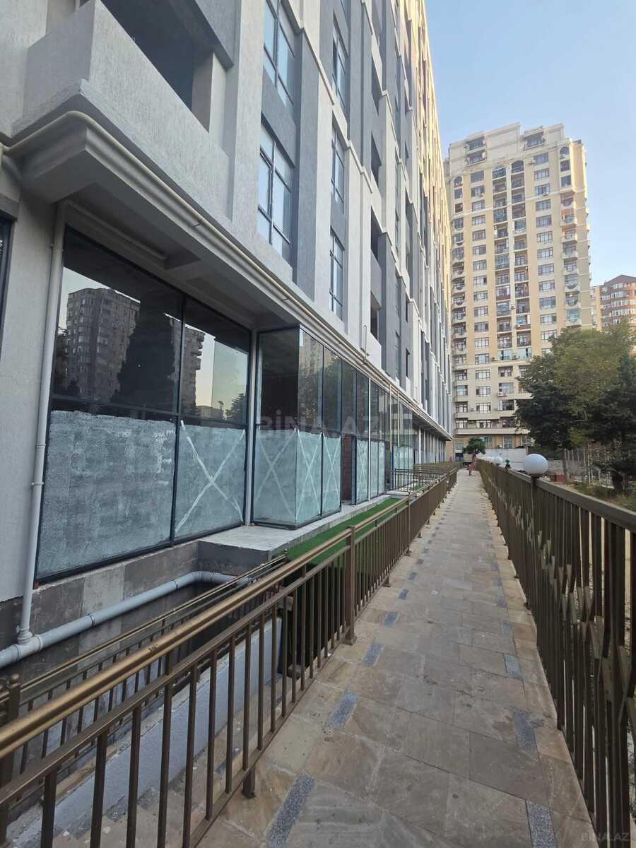 3 otaqlı Yeni tikili, İnşaatçılar m., Bakı