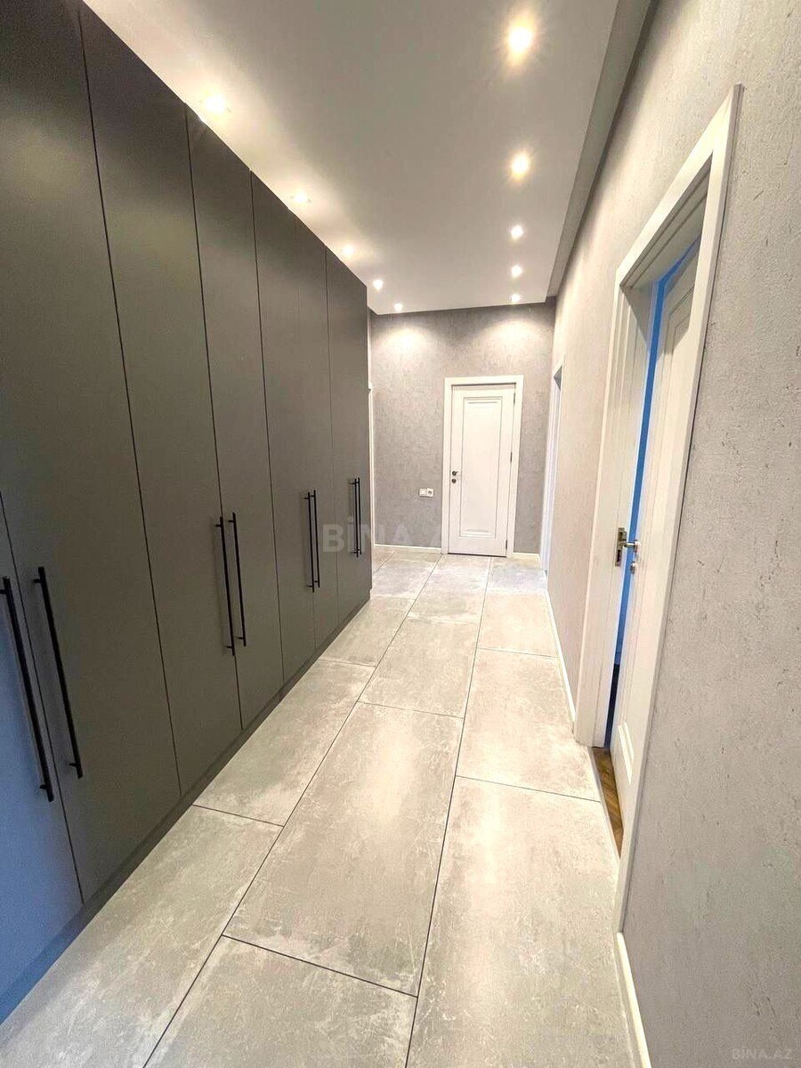3 otaqlı Yeni tikili, İnşaatçılar m., Bakı