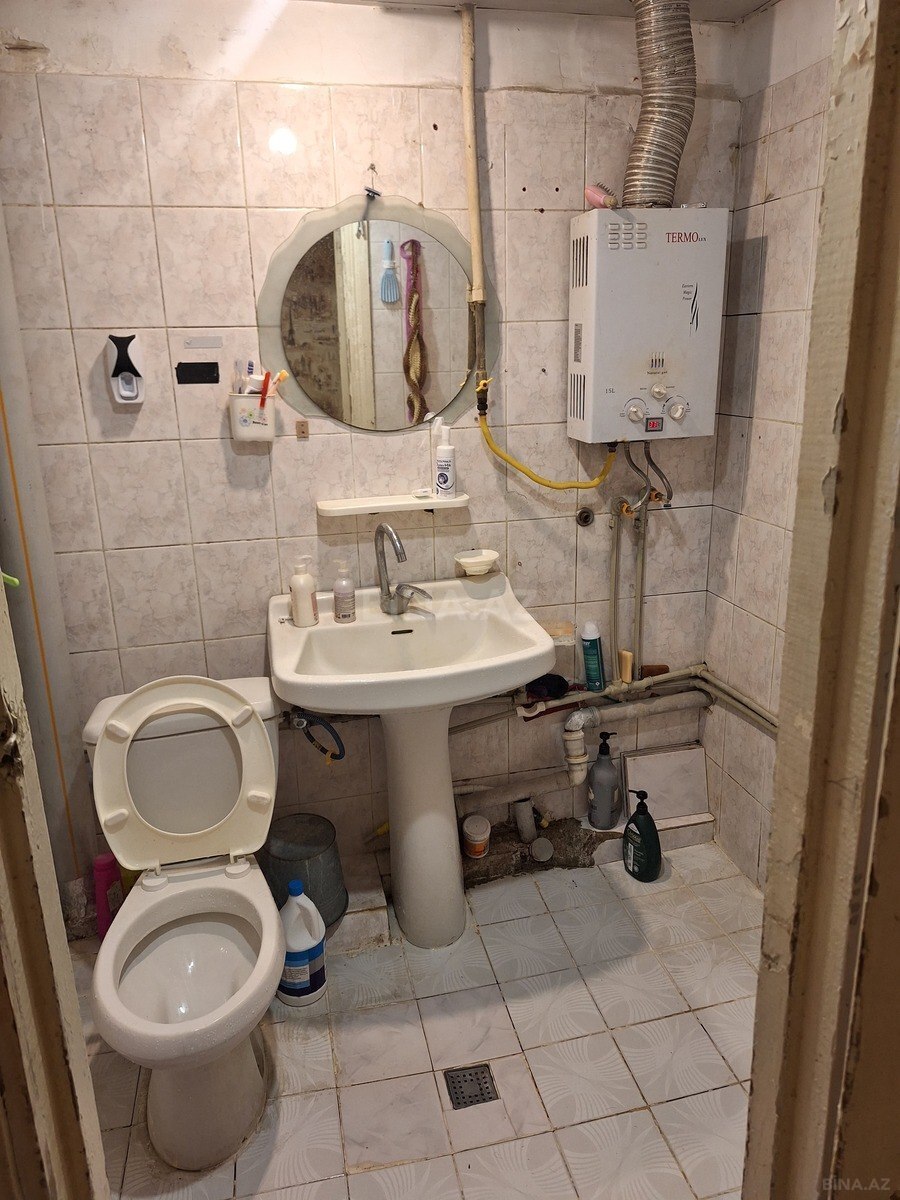 2 otaqlı Köhnə tikili, Azadlıq Prospekti m., Bakı