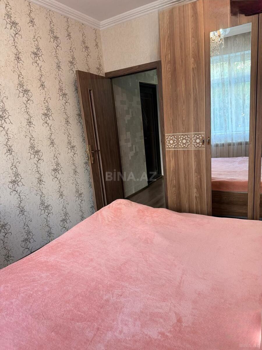 3 otaqlı Köhnə tikili, Həzi Aslanov m., Bakı