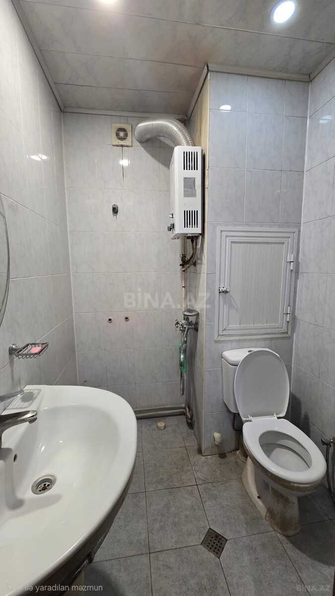 3 otaqlı Köhnə tikili, Memar Əcəmi m., Bakı