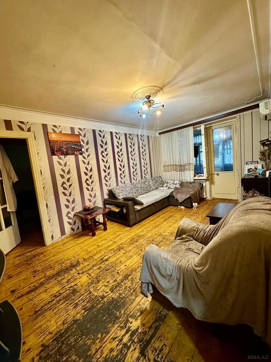 2 otaqlı Köhnə tikili, Qara Qarayev m., Bakı