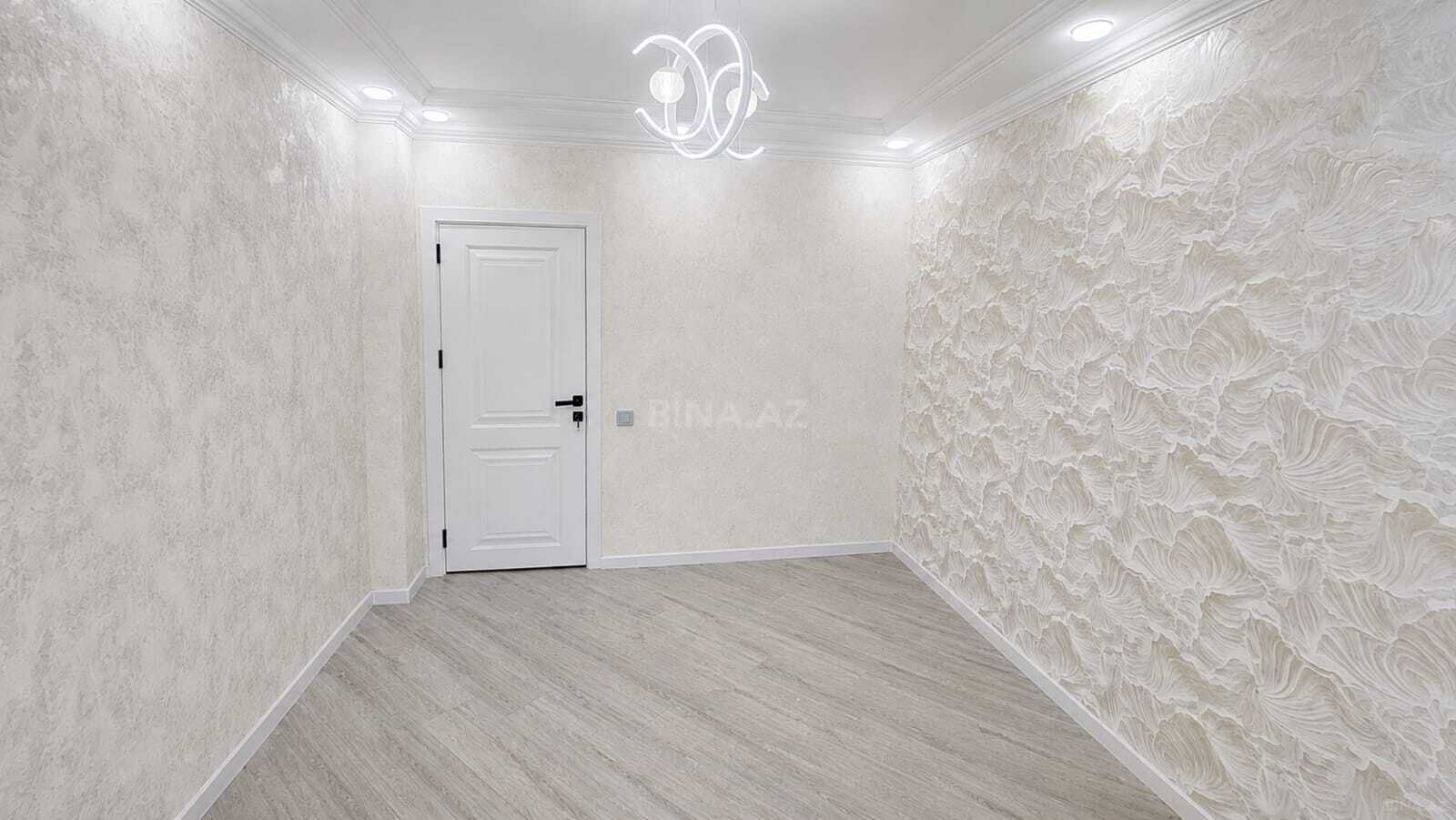 3 otaqlı Köhnə tikili, Xalqlar Dostluğu m., Bakı