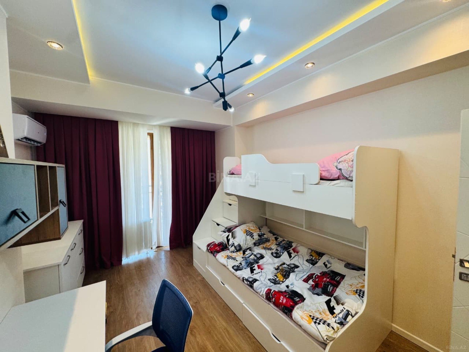 3 otaqlı Yeni tikili, Şah İsmayıl Xətai m., Bakı