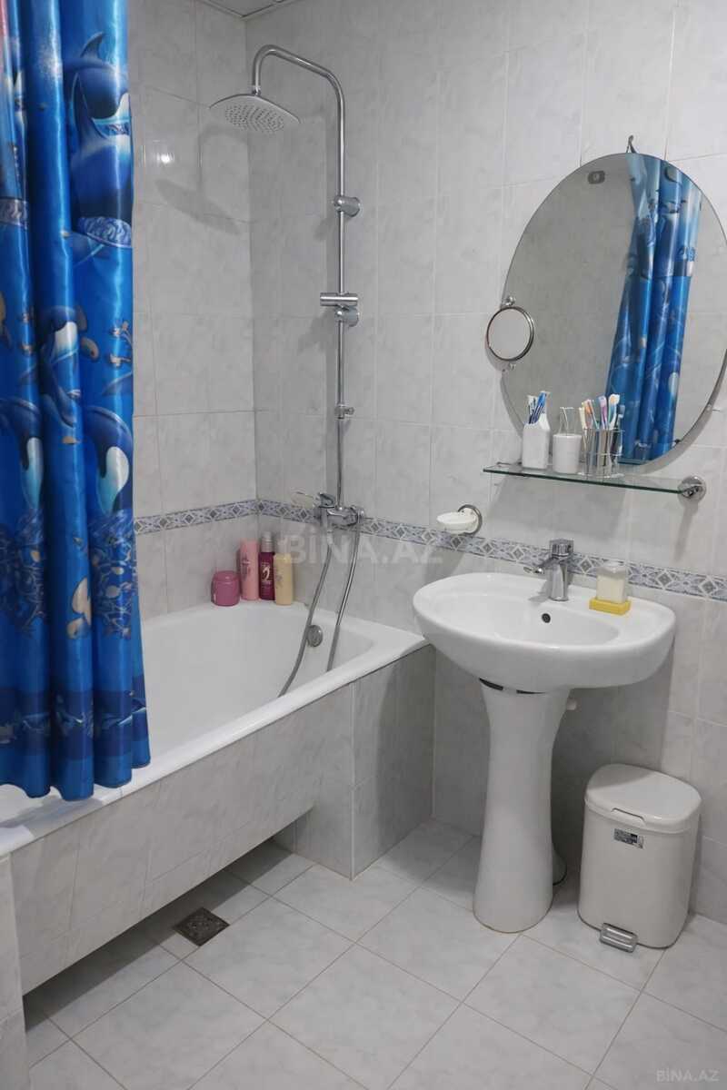 2 otaqlı Köhnə tikili, 8-ci mikrorayon q., Bakı
