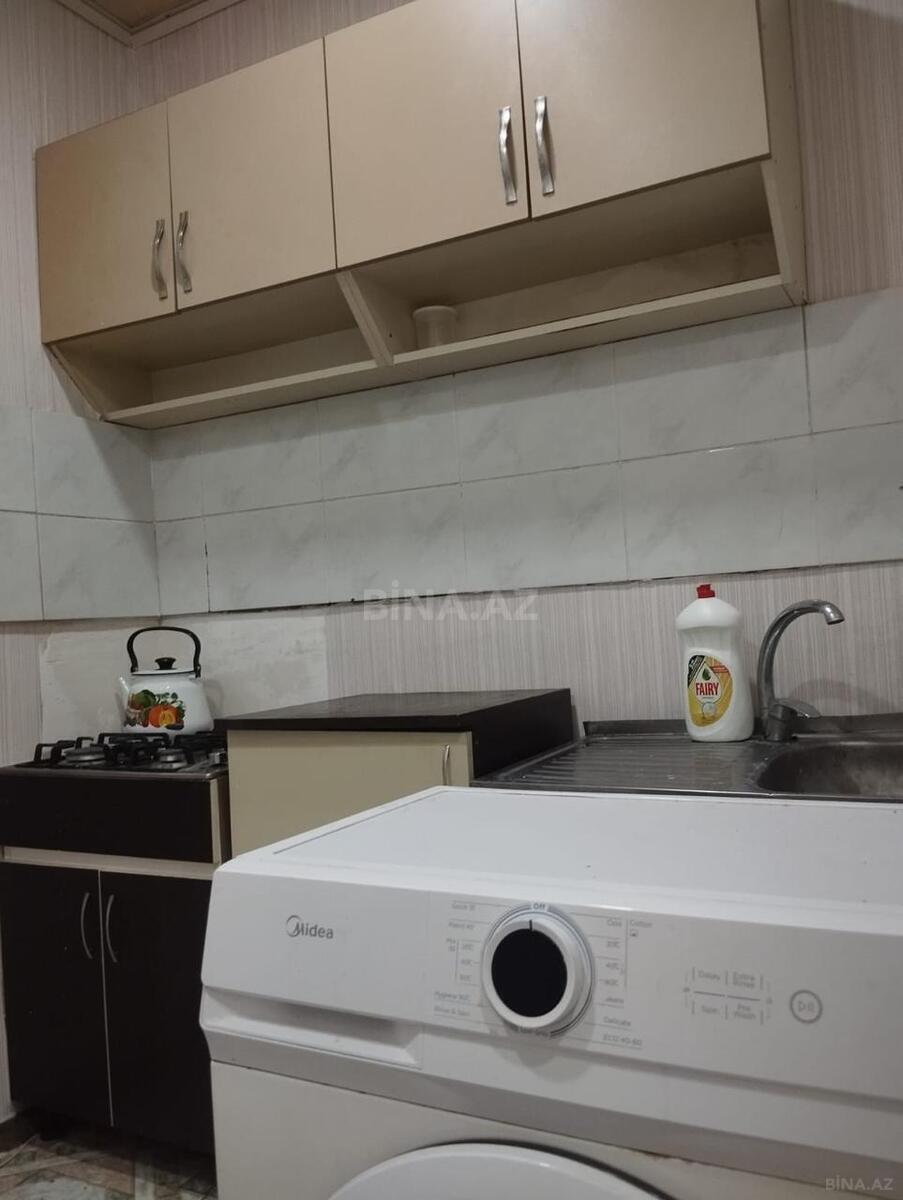2 otaqlı Köhnə tikili, Memar Əcəmi m., Bakı