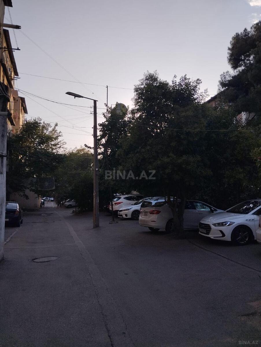 2 otaqlı Köhnə tikili, Memar Əcəmi m., Bakı