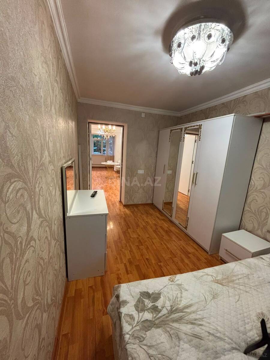 2 otaqlı Köhnə tikili, İnşaatçılar m., Bakı