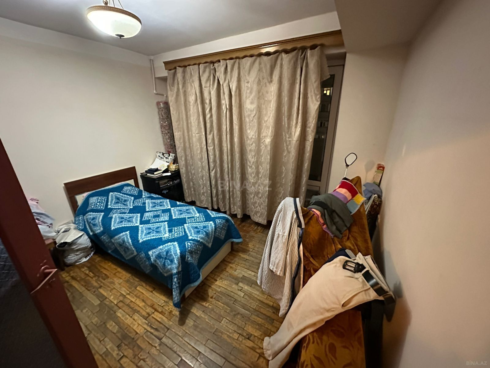 3 otaqlı Köhnə tikili, 28 May m., Bakı