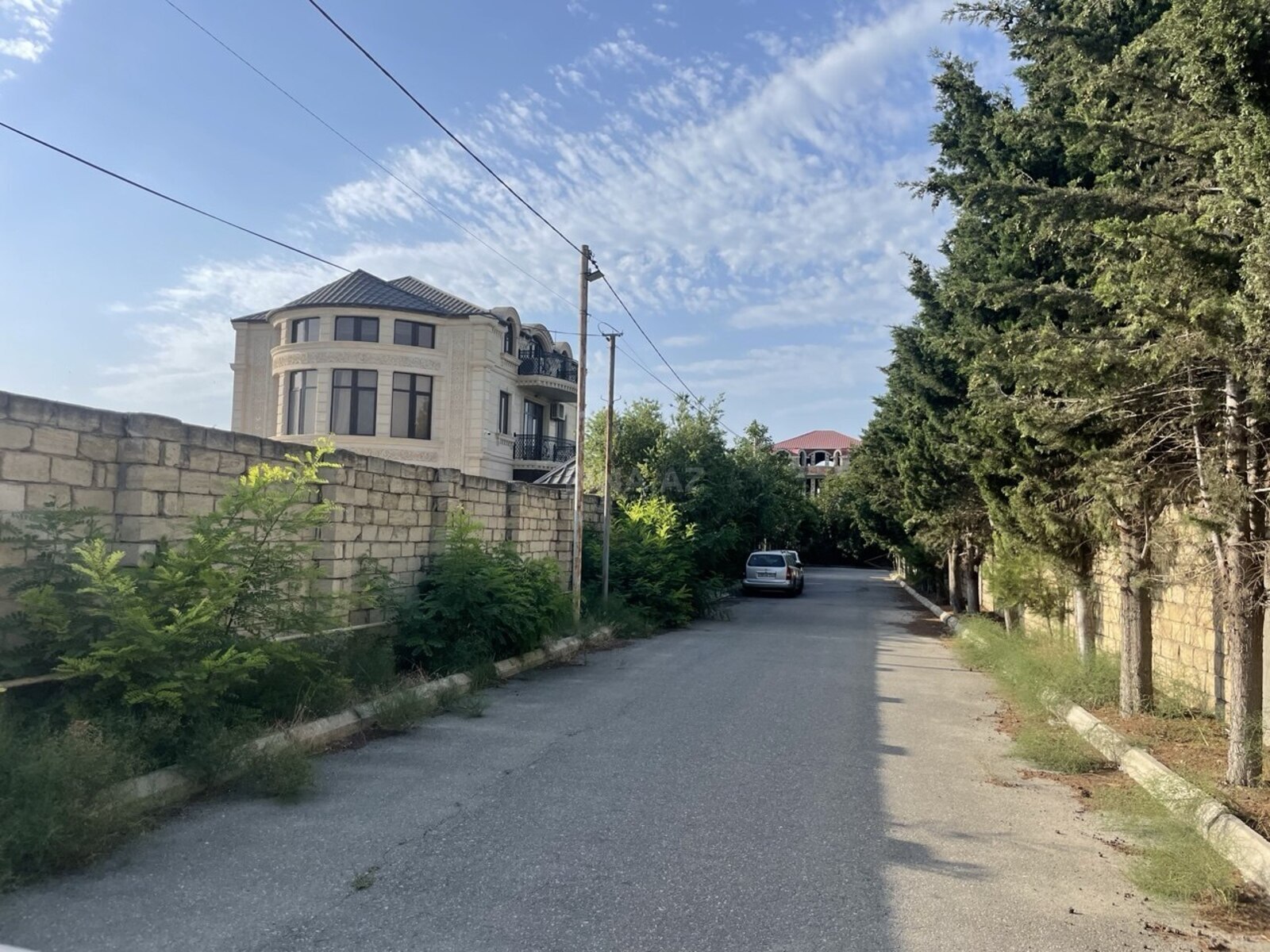 Torpaq Pirşağı q., Bakı
