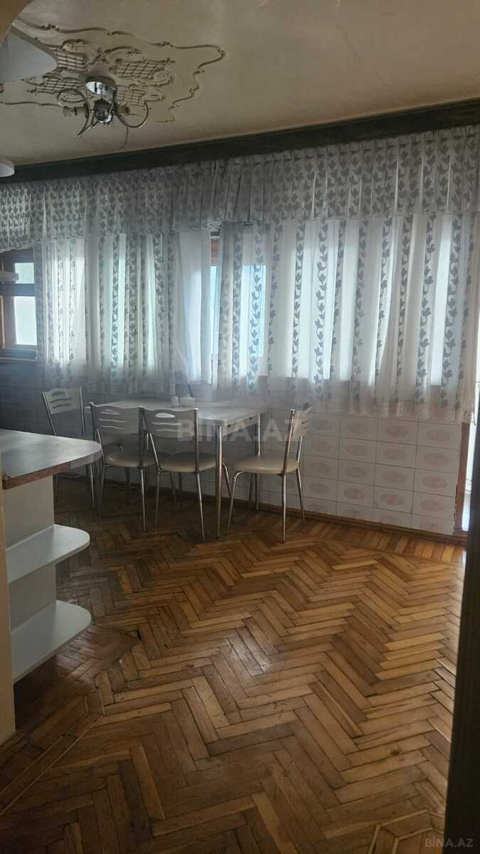 3 otaqlı Köhnə tikili, İnşaatçılar m., Bakı