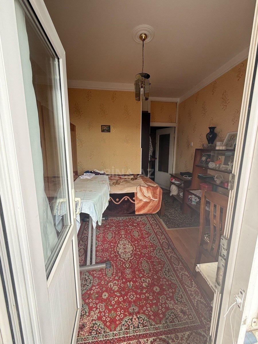 3 otaqlı Köhnə tikili, Yeni Günəşli q., Bakı