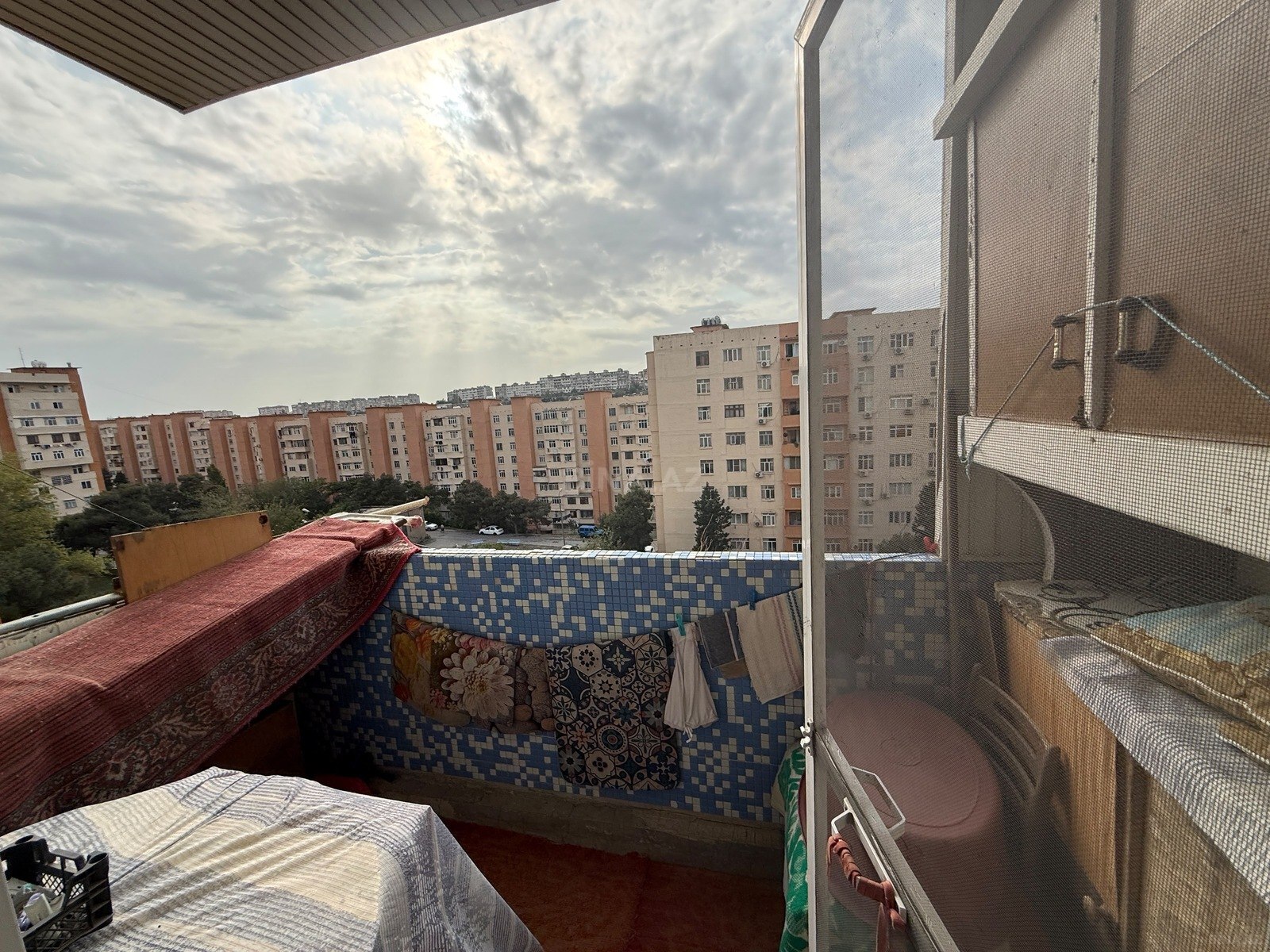 3 otaqlı Köhnə tikili, Yeni Günəşli q., Bakı