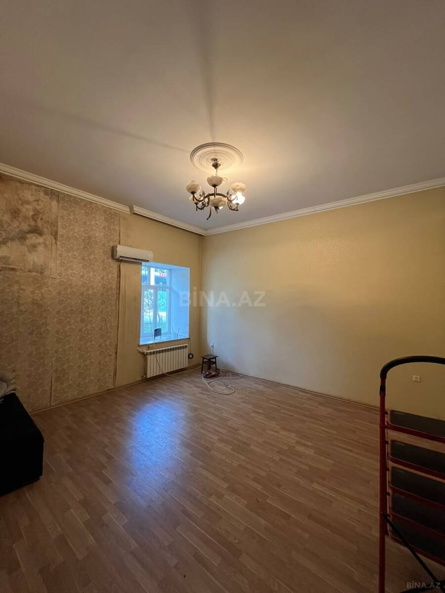 2 otaqlı Köhnə tikili, 28 May m., Bakı