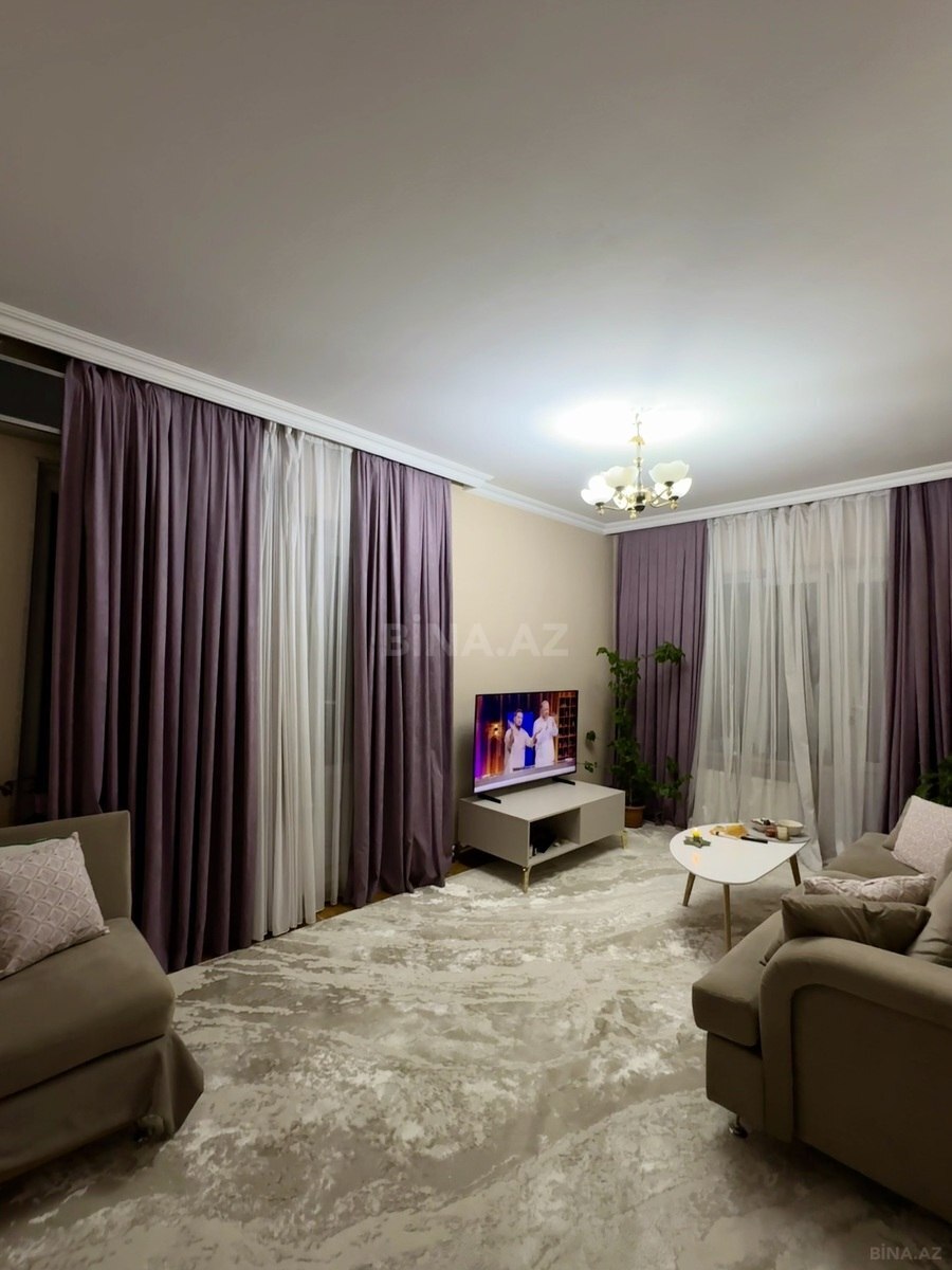 3 otaqlı Köhnə tikili, Əhmədli m., Bakı