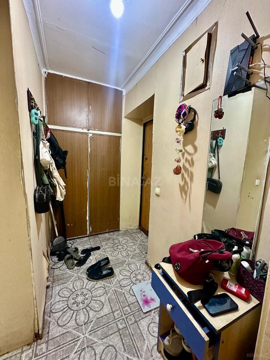 2 otaqlı Köhnə tikili, Qara Qarayev m., Bakı