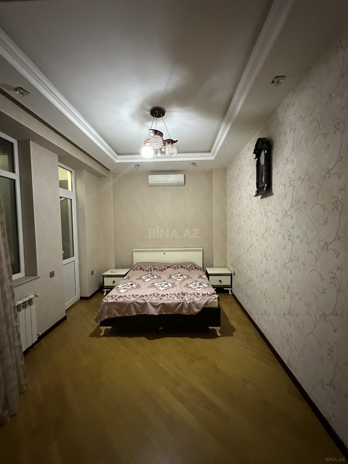 3 otaqlı Yeni tikili, Xırdalan