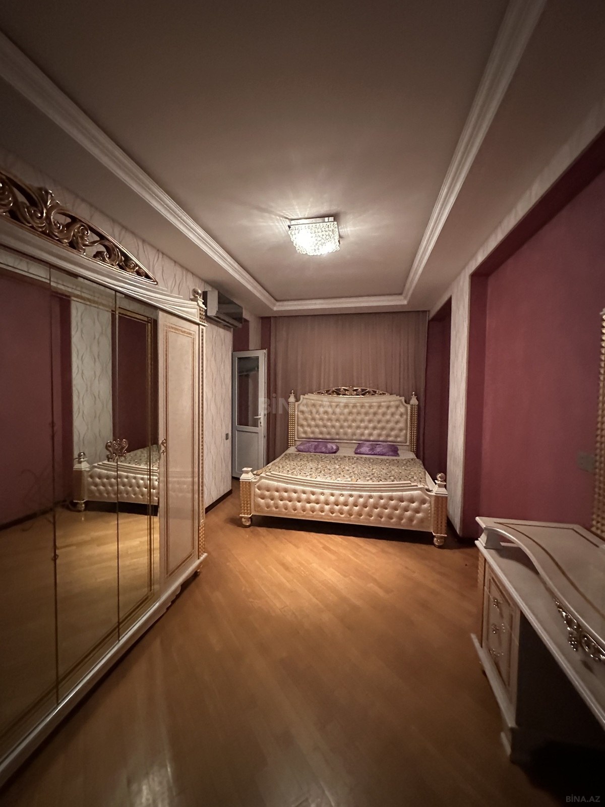 3 otaqlı Yeni tikili, Xırdalan