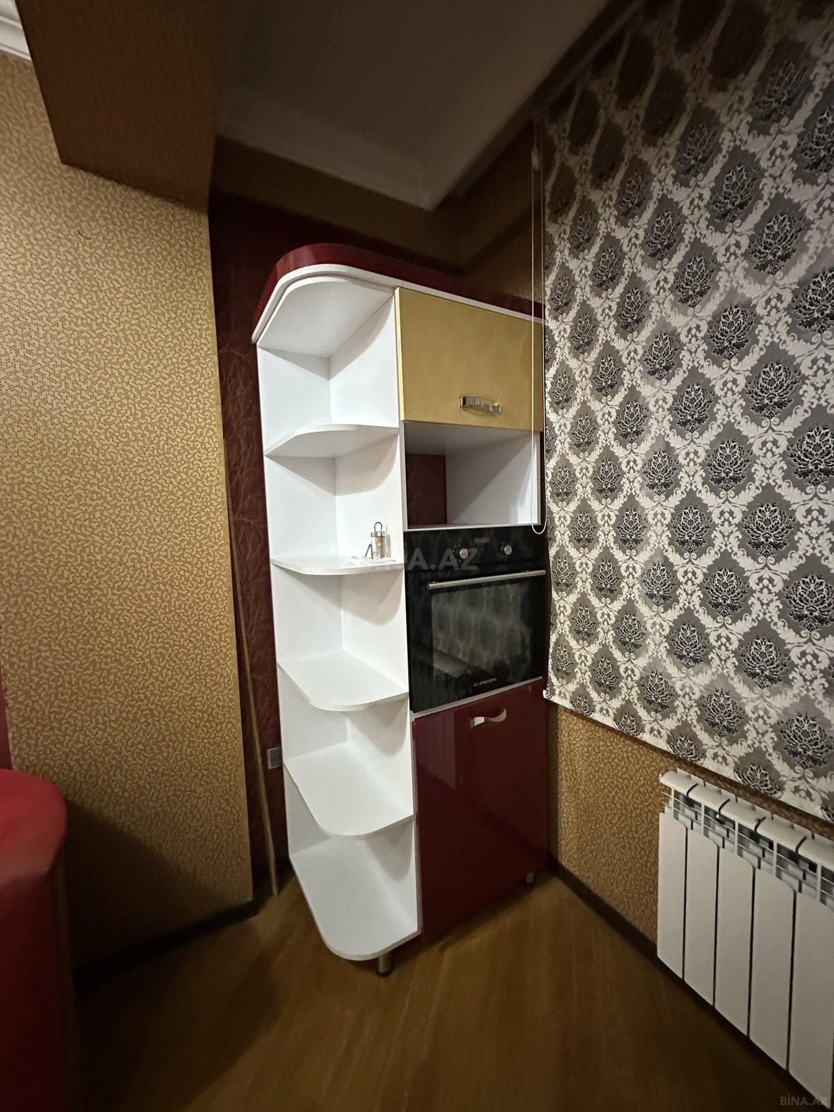 3 otaqlı Yeni tikili, Xırdalan