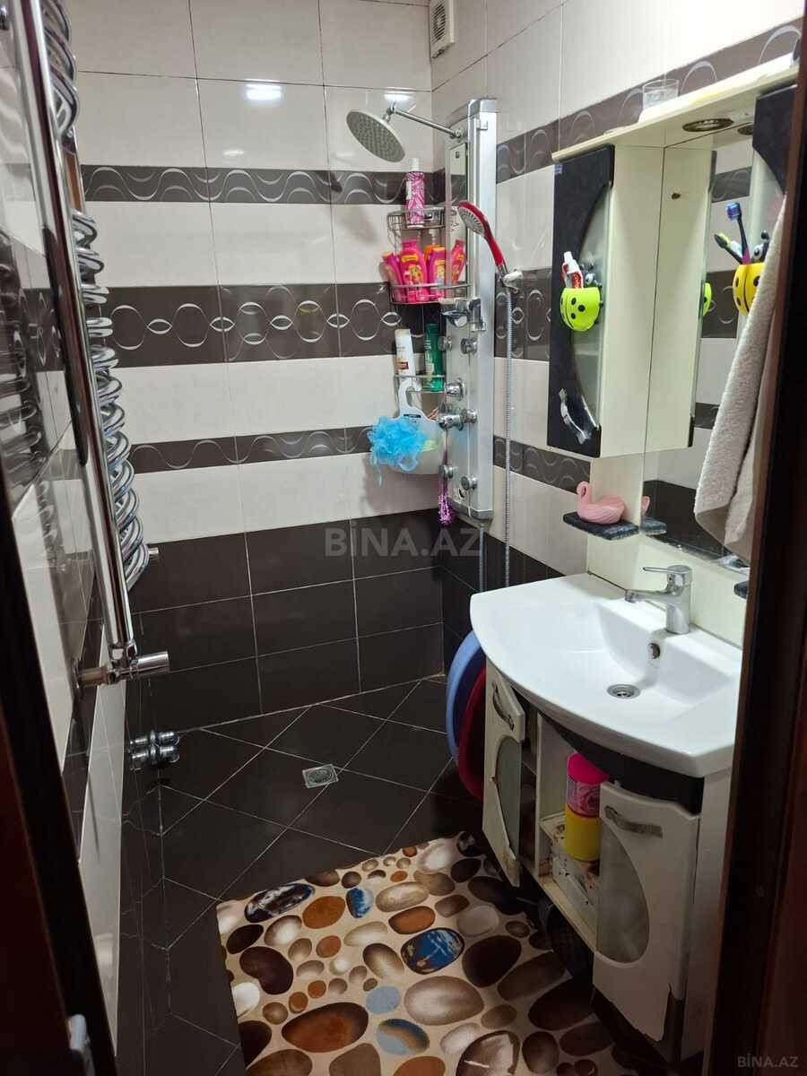 4 otaqlı Köhnə tikili, Yeni Günəşli q., Bakı