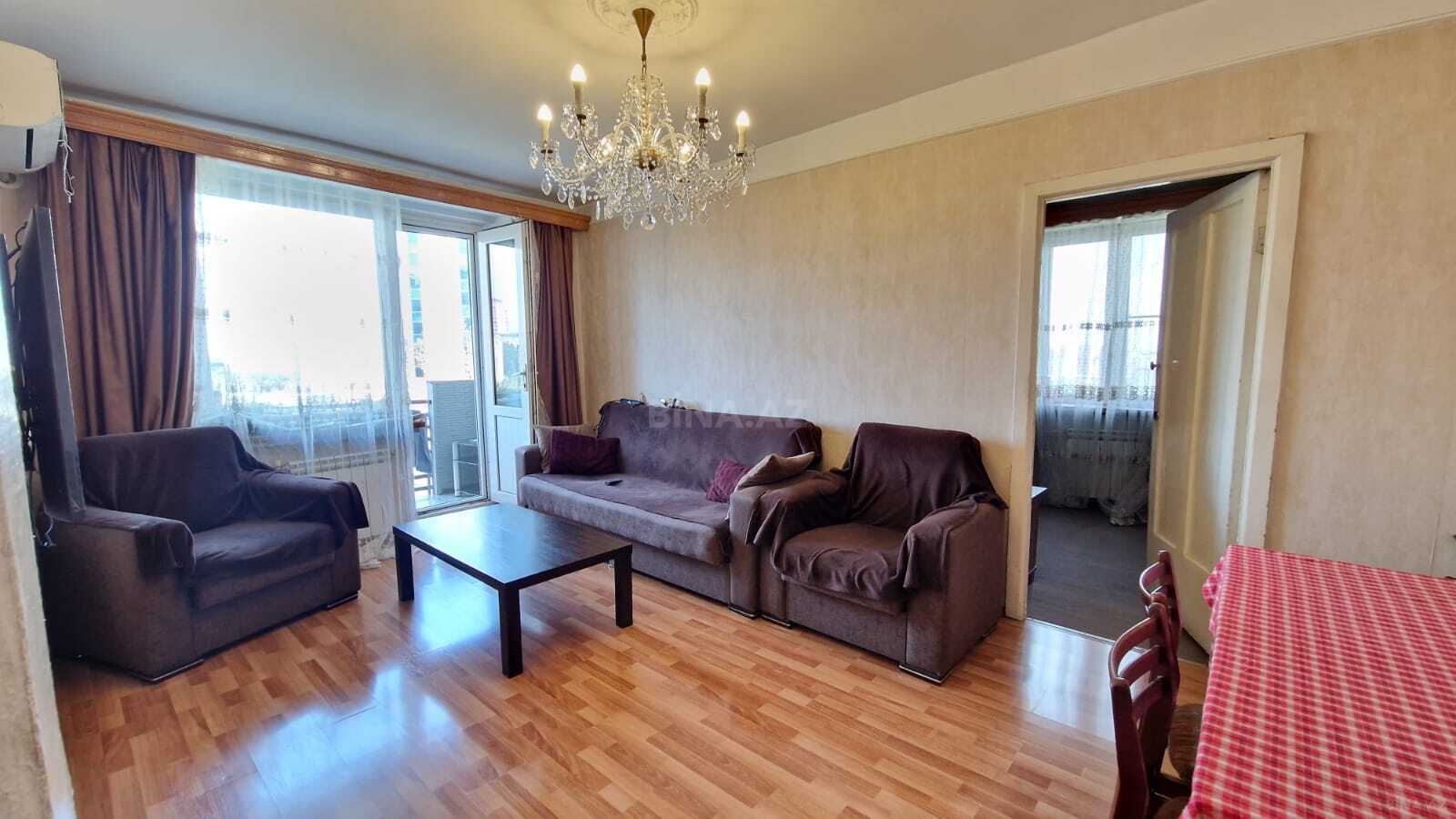 2 otaqlı Köhnə tikili, Nizami m., Bakı