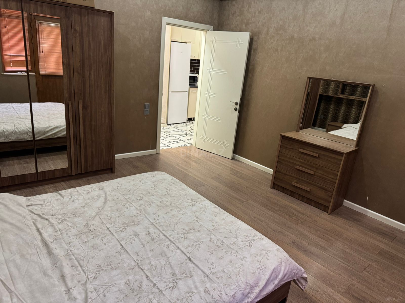 3 otaqlı Yeni tikili, Şah İsmayıl Xətai m., Bakı